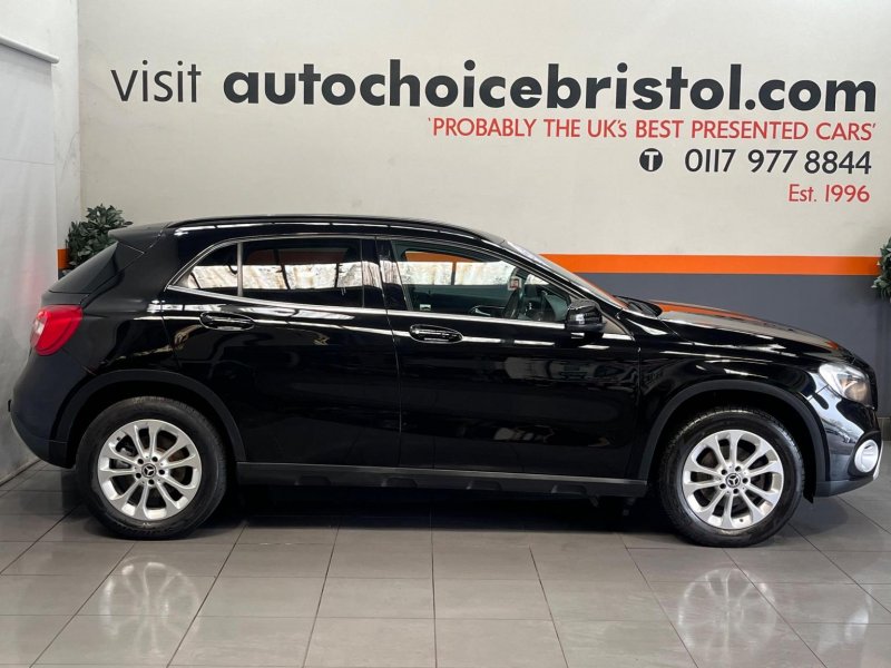 MERCEDES-BENZ GLA CLASS