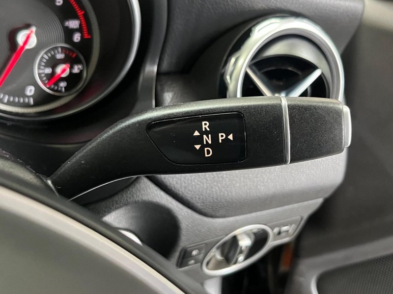 MERCEDES-BENZ GLA CLASS