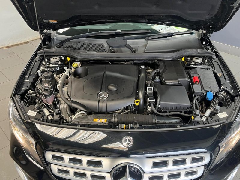 MERCEDES-BENZ GLA CLASS