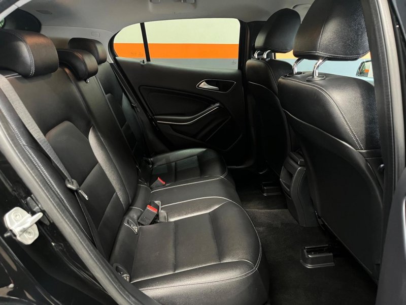 MERCEDES-BENZ GLA CLASS