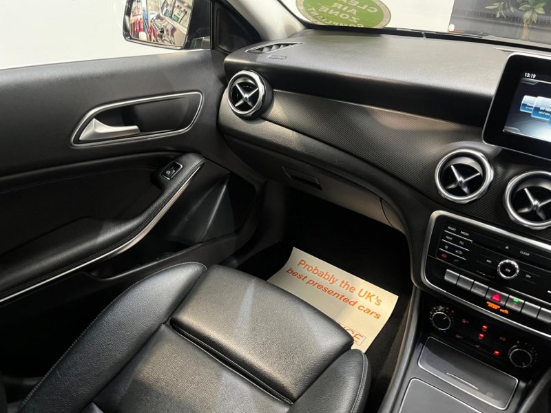 MERCEDES-BENZ GLA CLASS