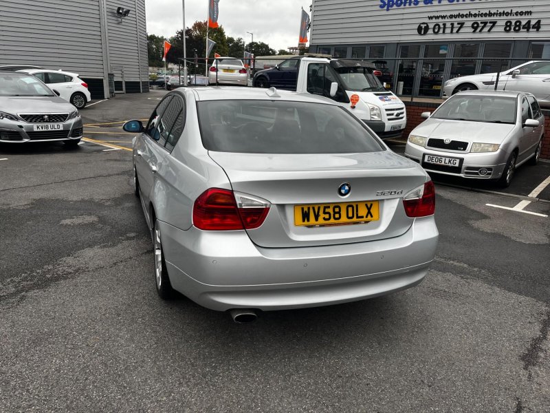 BMW 3 SERIES
