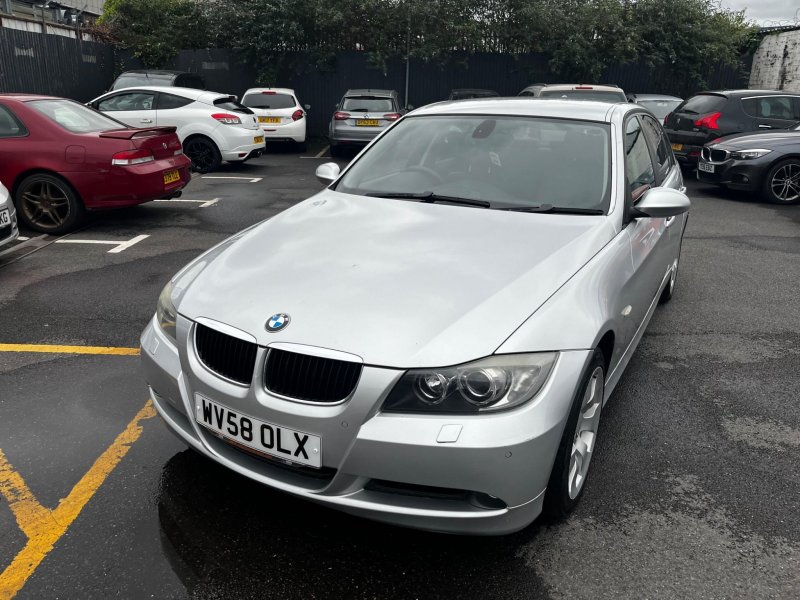 BMW 3 SERIES