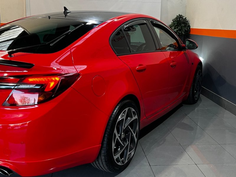 VAUXHALL INSIGNIA