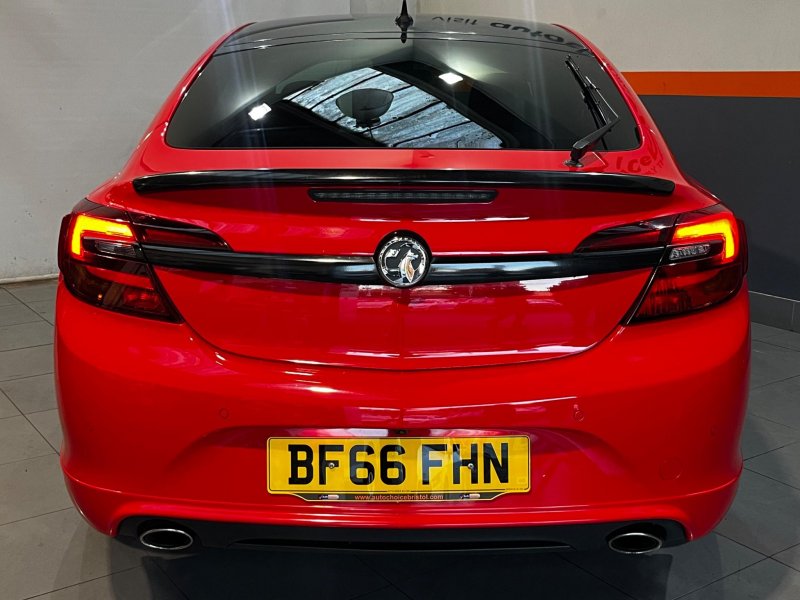 VAUXHALL INSIGNIA