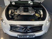 INFINITI QX70