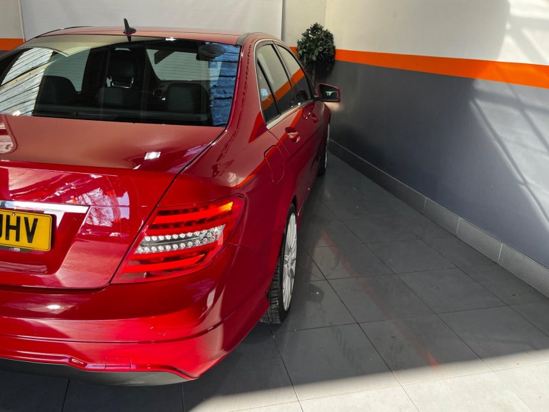 MERCEDES-BENZ C CLASS