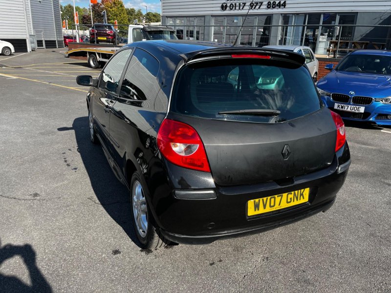RENAULT CLIO