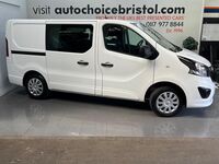 VAUXHALL VIVARO